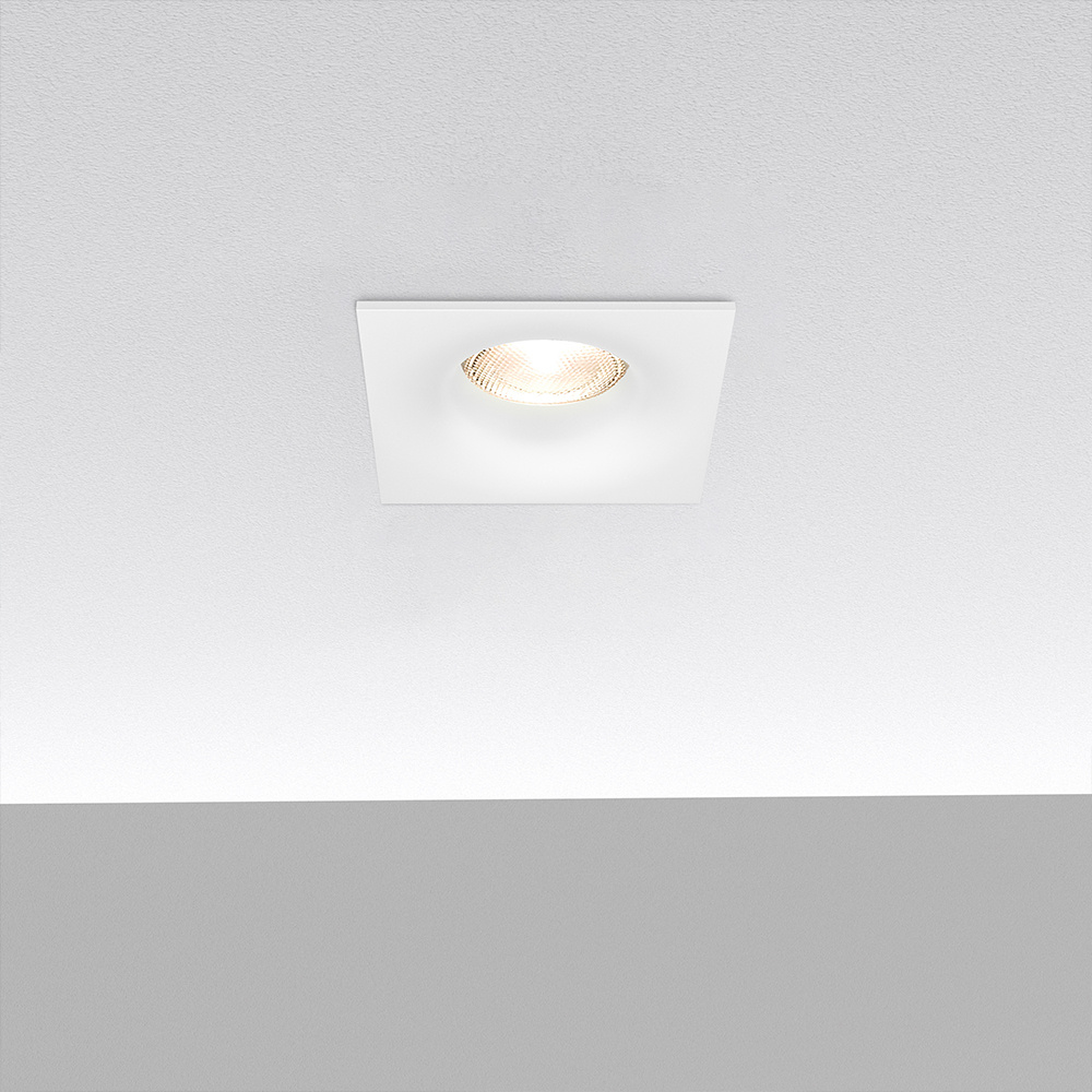 BRY-TETRA-D-SQR-WHT-SPOTLIGHT - 3